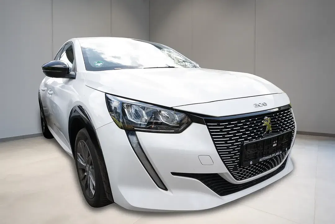 Peugeot 208 - Thumbnail 2