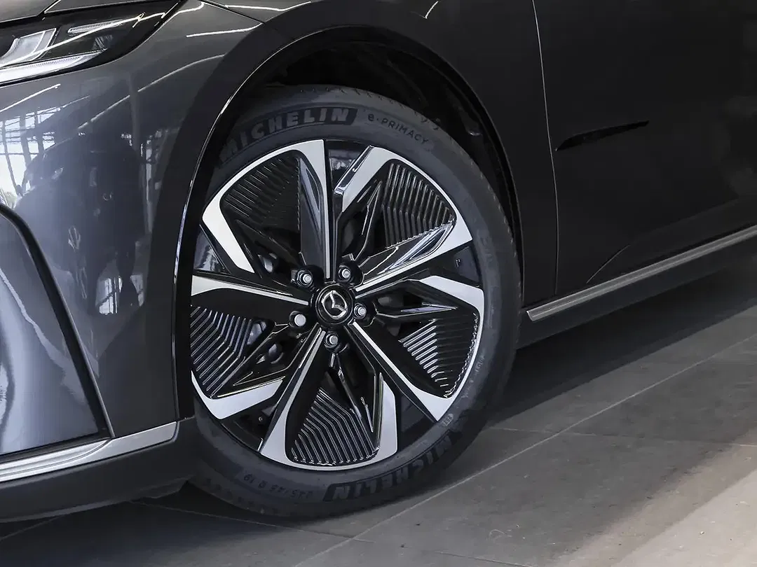 Mazda 6e - Thumbnail 10