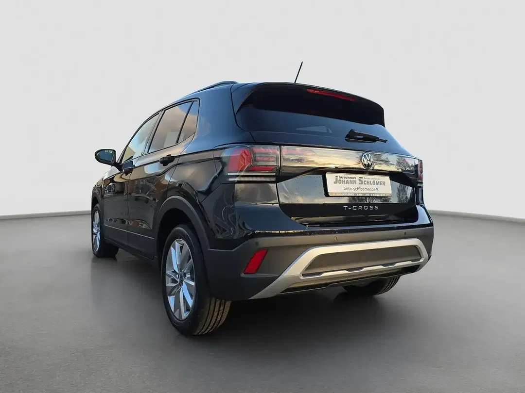 Volkswagen T-Cross - Thumbnail 3