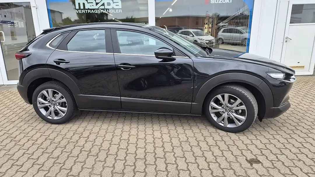 Mazda CX-30 - Thumbnail 2