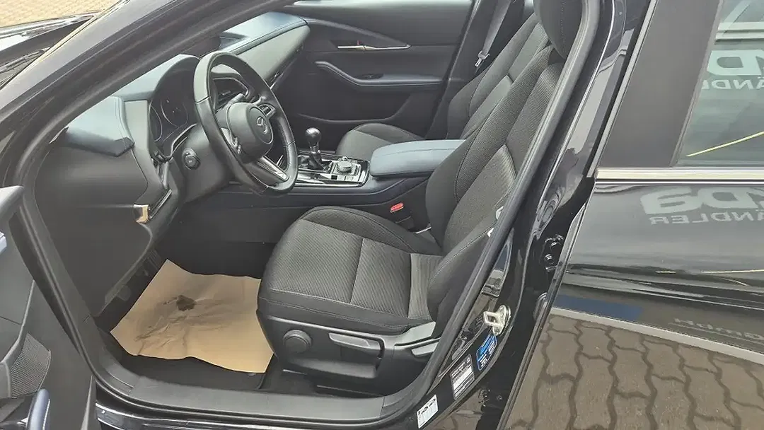 Mazda CX-30 - Thumbnail 4