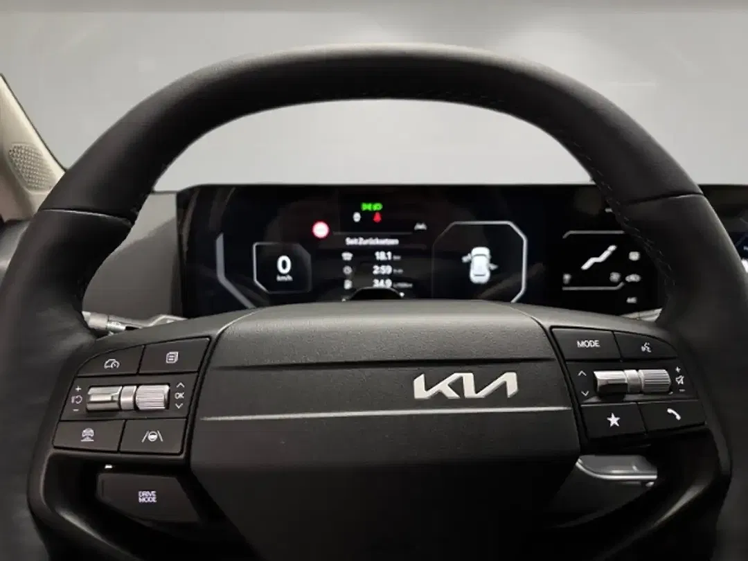 Kia K4 - Thumbnail 8