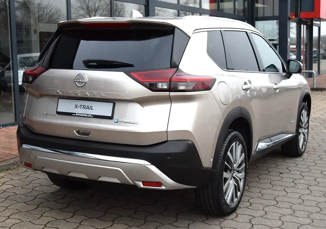 Nissan X-Trail - Thumbnail 3