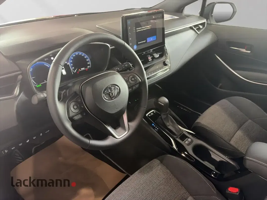 Toyota Corolla - Thumbnail 8