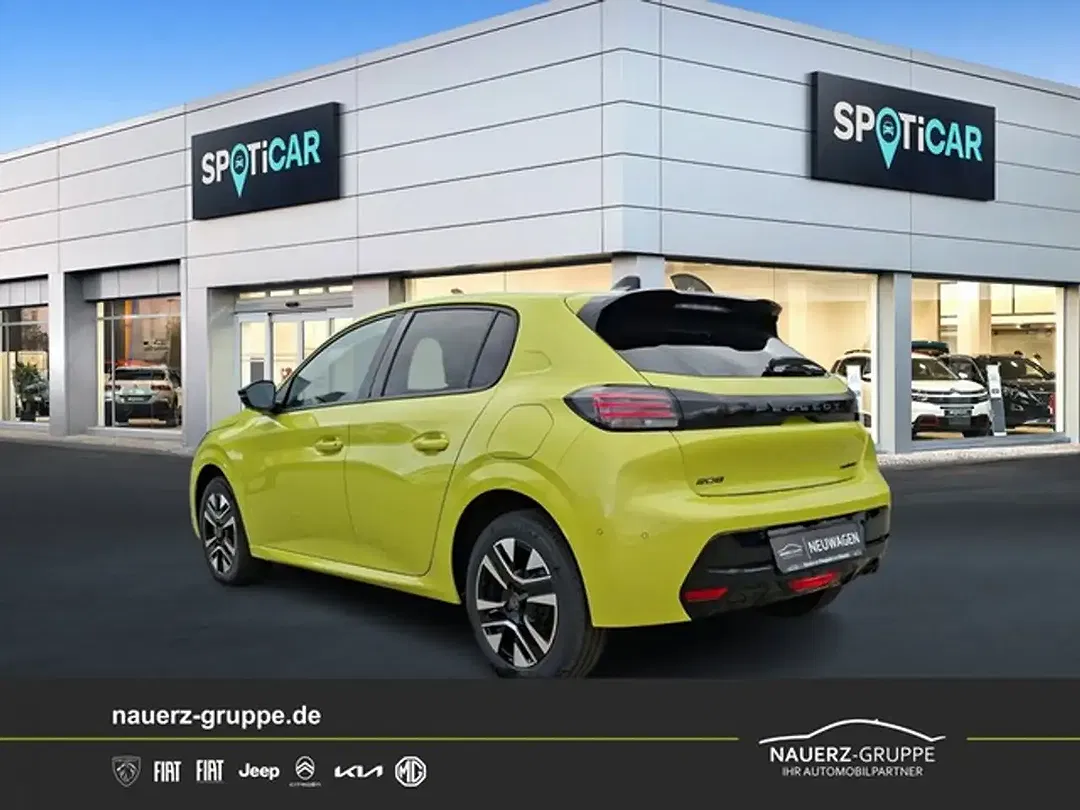 Peugeot 208 - Thumbnail 3