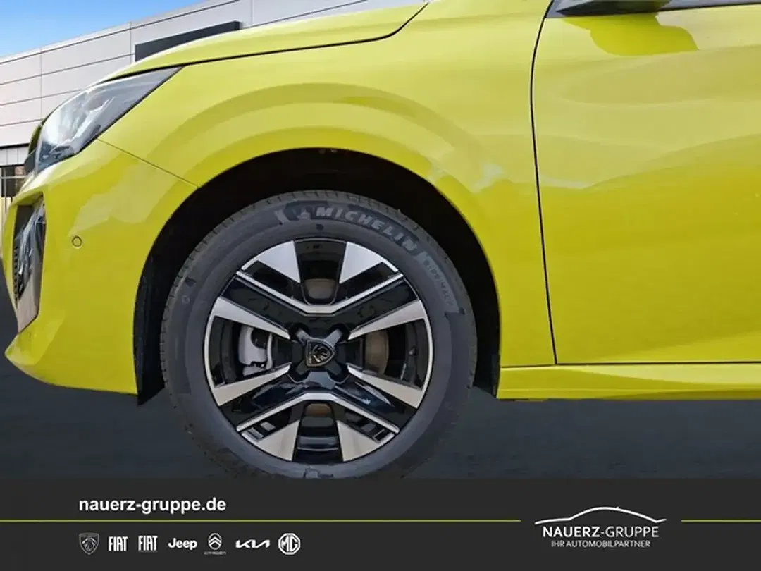 Peugeot 208 - Thumbnail 5