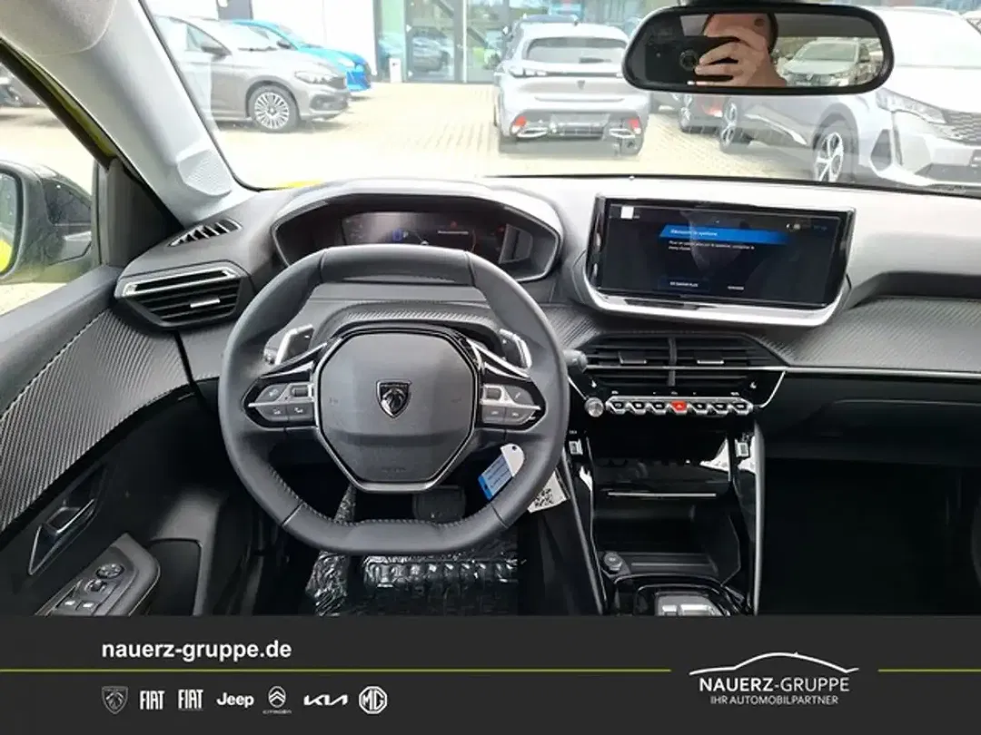Peugeot 208 - Thumbnail 7