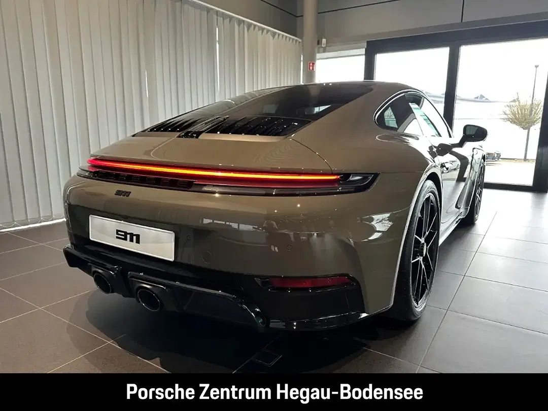 Porsche 992 - Thumbnail 15