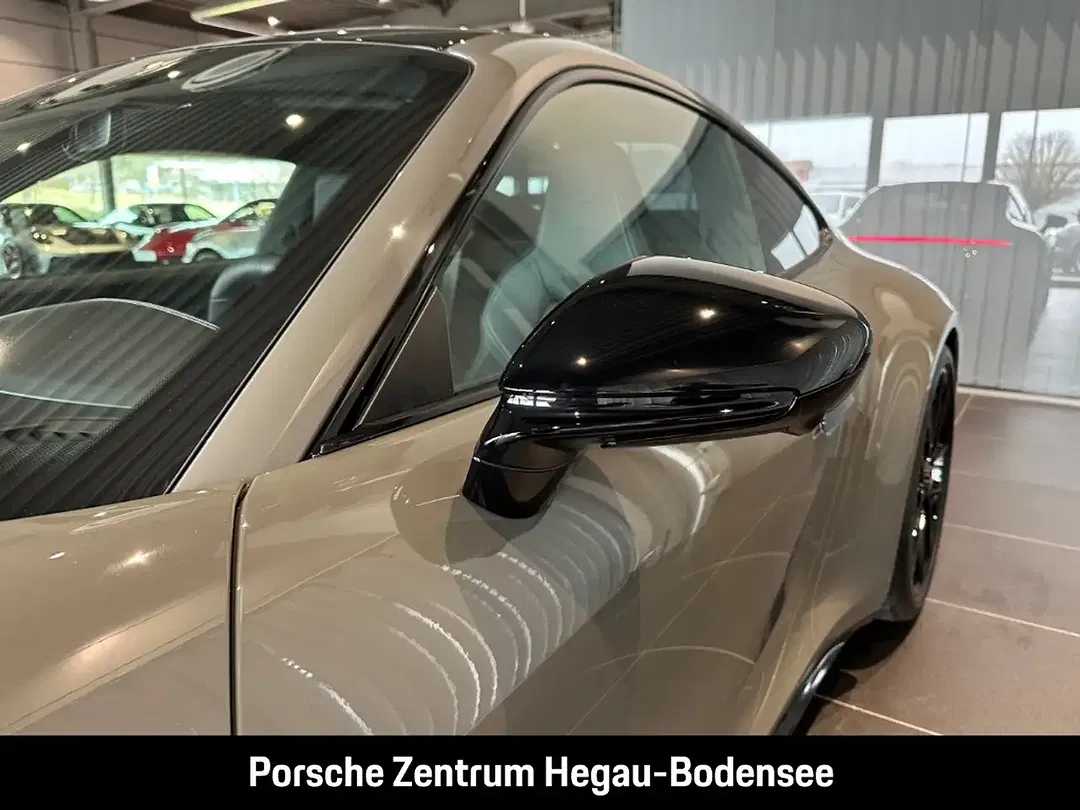 Porsche 992 - Thumbnail 6