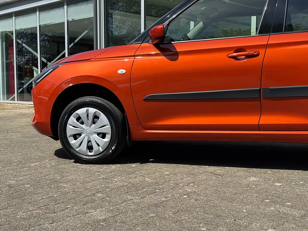 Suzuki Swift - Thumbnail 8