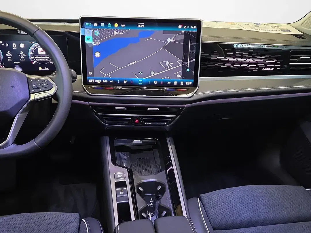 Volkswagen Passat Variant - Thumbnail 10