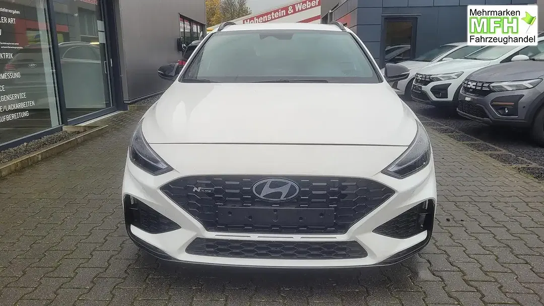 Hyundai i30 - Thumbnail 2