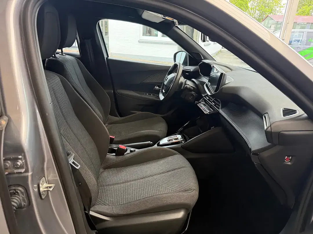 Peugeot 2008 - Thumbnail 11