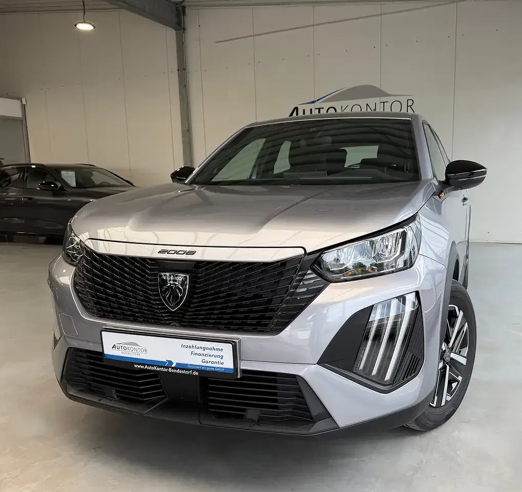 Peugeot 2008 - Thumbnail 2