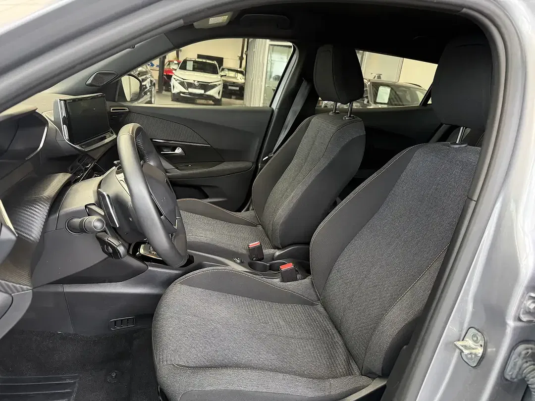 Peugeot 2008 - Thumbnail 9