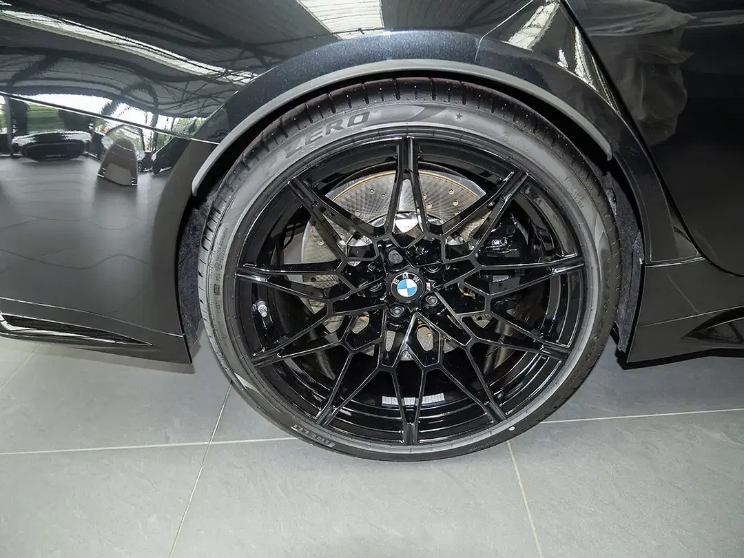 BMW M3 - Thumbnail 5