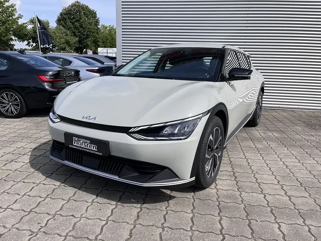 Kia EV6 - Thumbnail 1