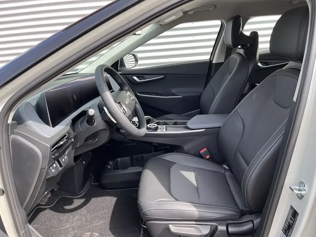 Kia EV6 - Thumbnail 10