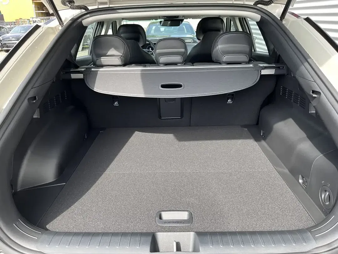 Kia EV6 - Thumbnail 12