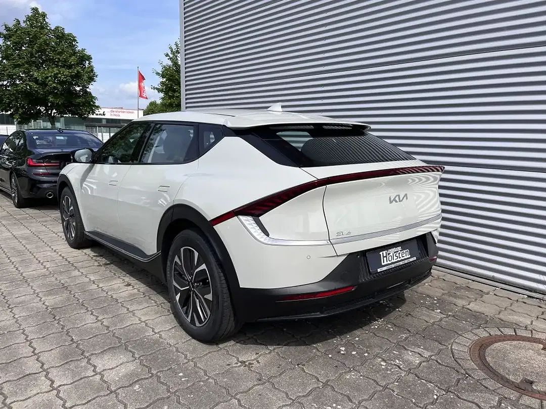 Kia EV6 - Thumbnail 5