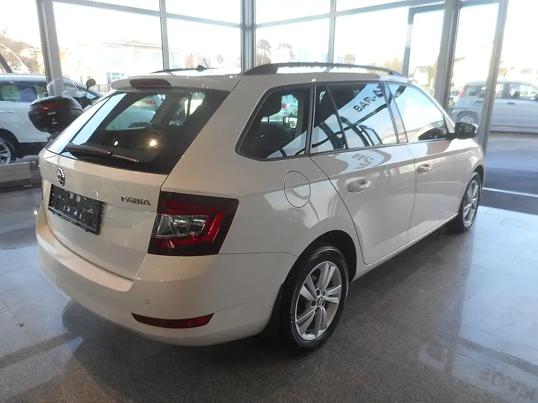 Skoda Fabia - Thumbnail 6