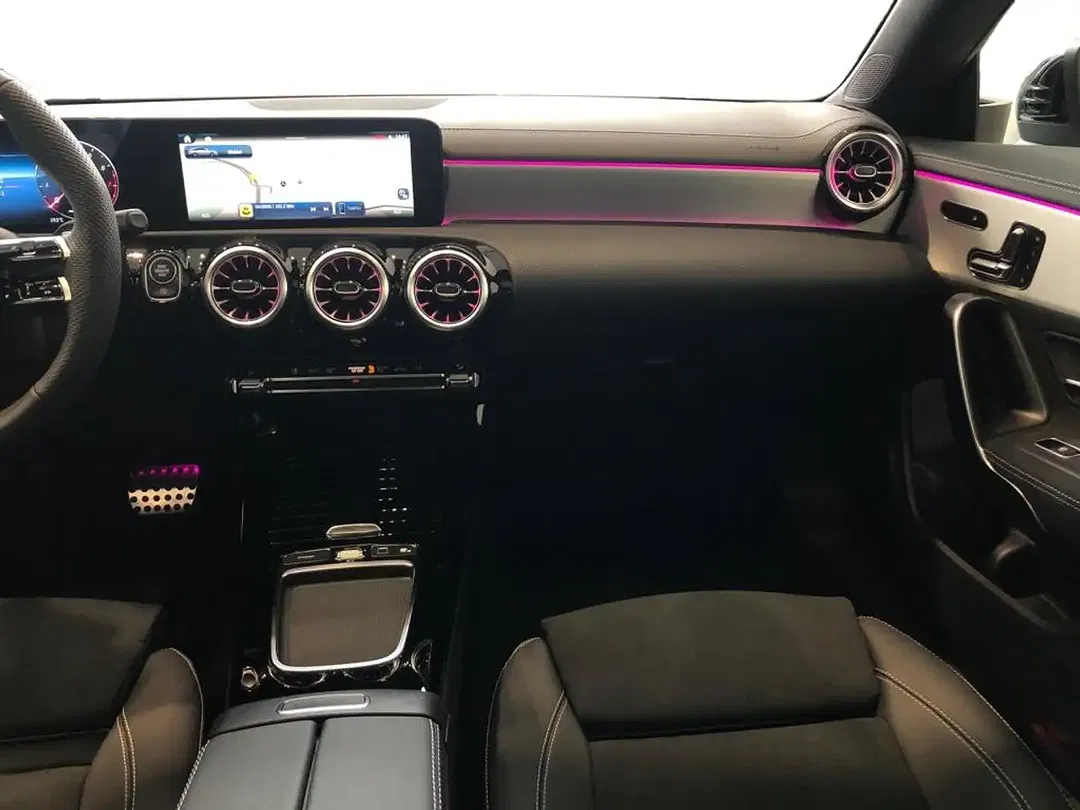 Mercedes-Benz CLA 180 - Thumbnail 14