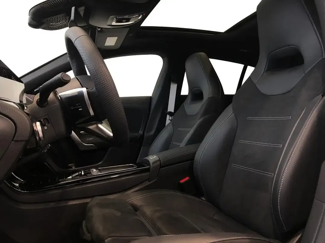 Mercedes-Benz CLA 180 - Thumbnail 5