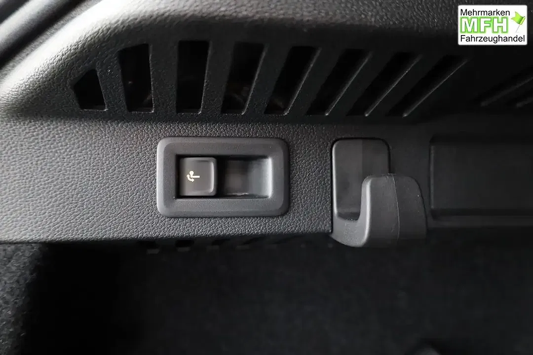 Skoda Kamiq - Thumbnail 13