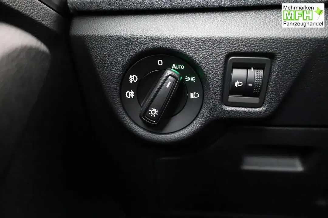 Skoda Kamiq - Thumbnail 8