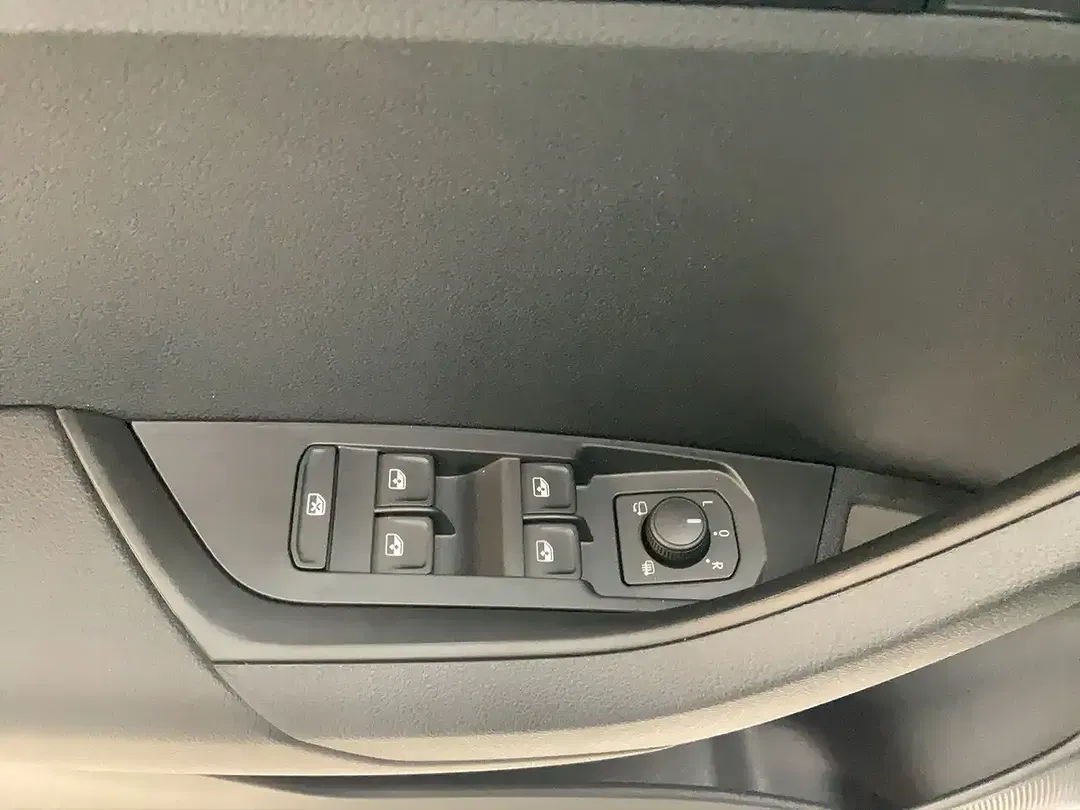 Skoda Karoq - Thumbnail 10