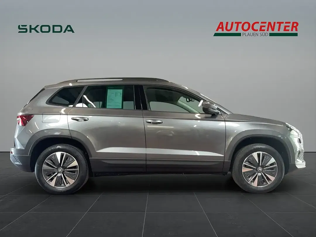 Skoda Karoq - Thumbnail 3
