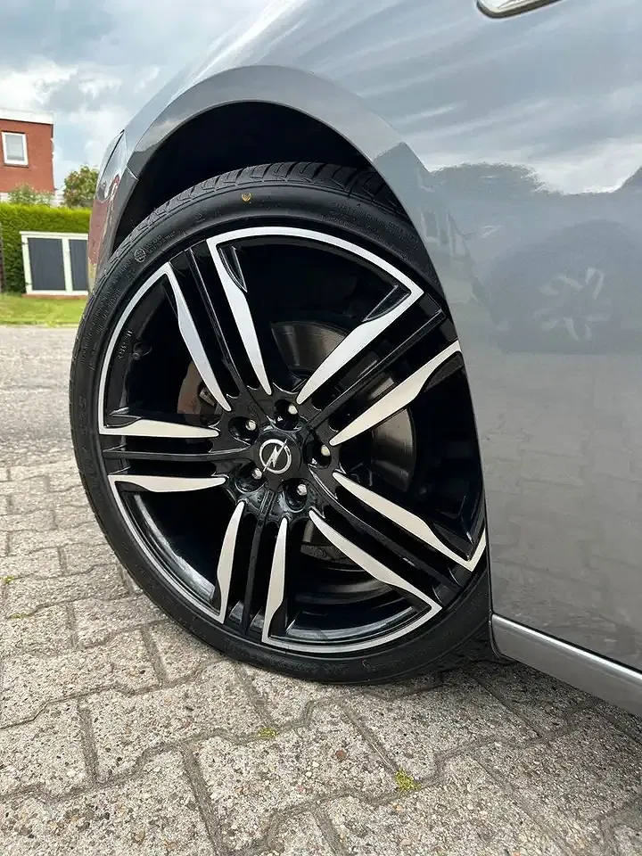 Opel Insignia - Thumbnail 9