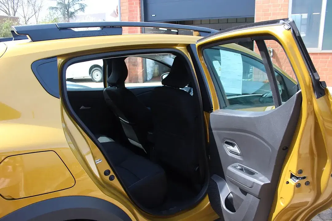 Dacia Sandero - Thumbnail 10