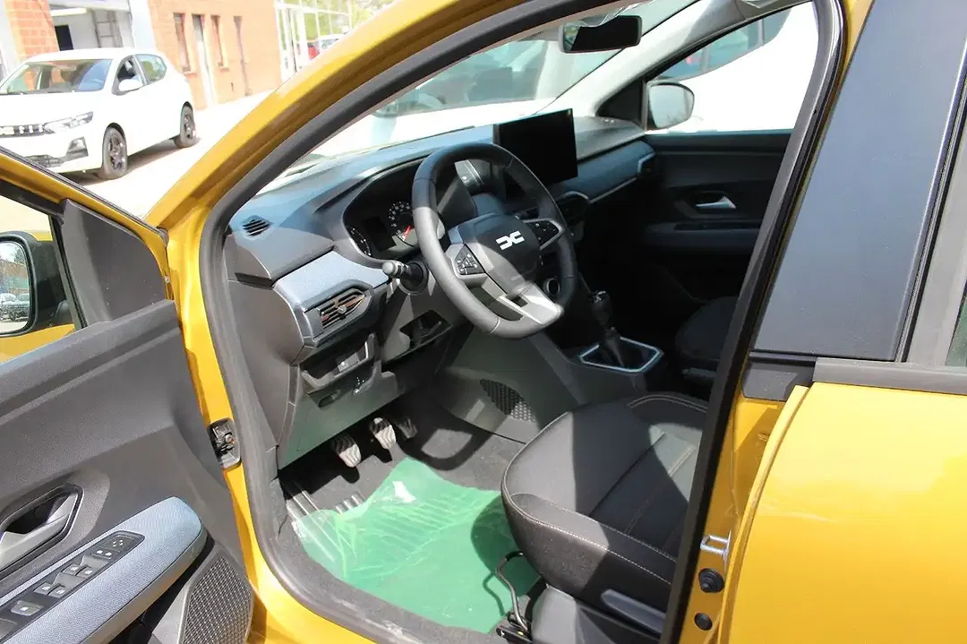Dacia Sandero - Thumbnail 7