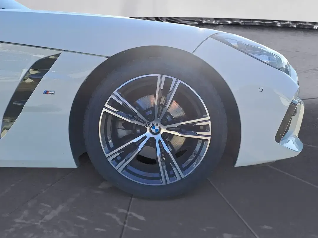 BMW Z4 - Thumbnail 11