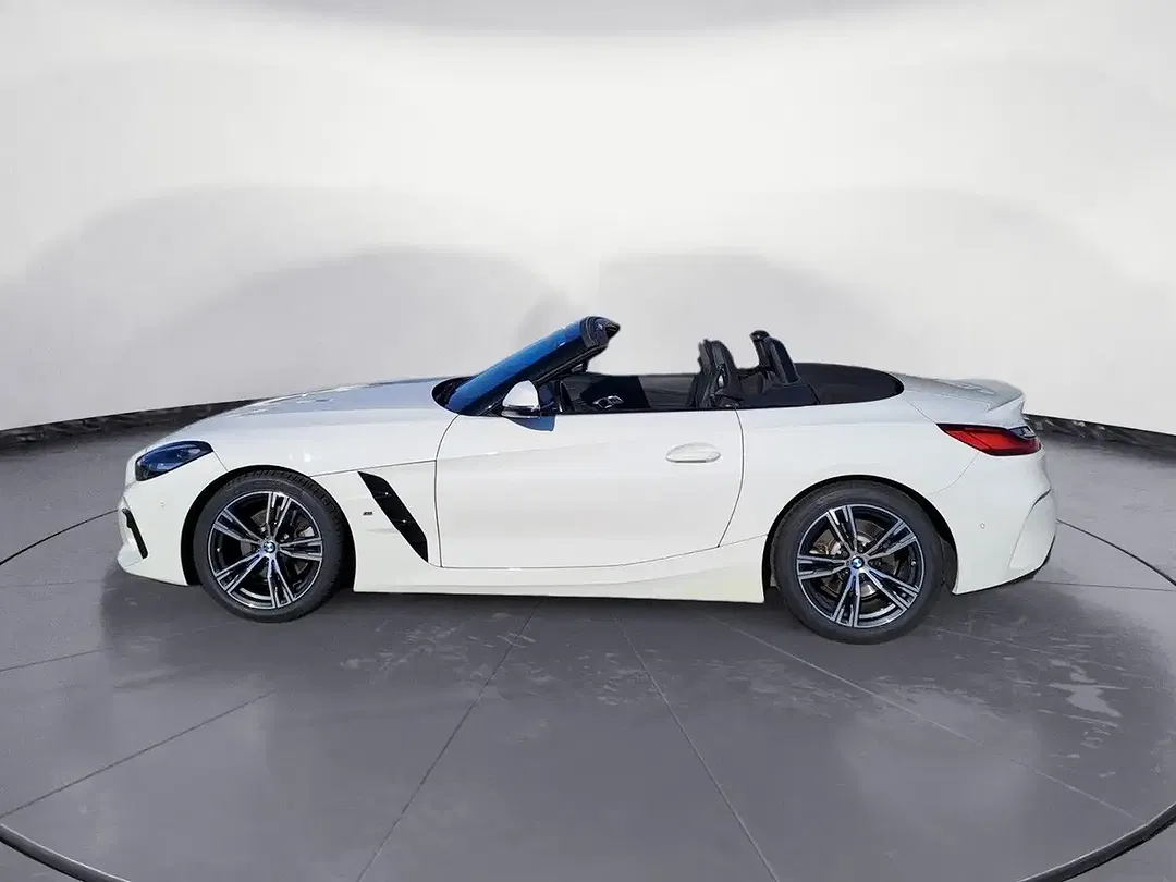 BMW Z4 - Thumbnail 2