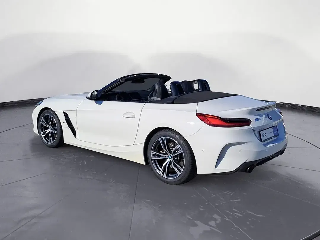 BMW Z4 - Thumbnail 3