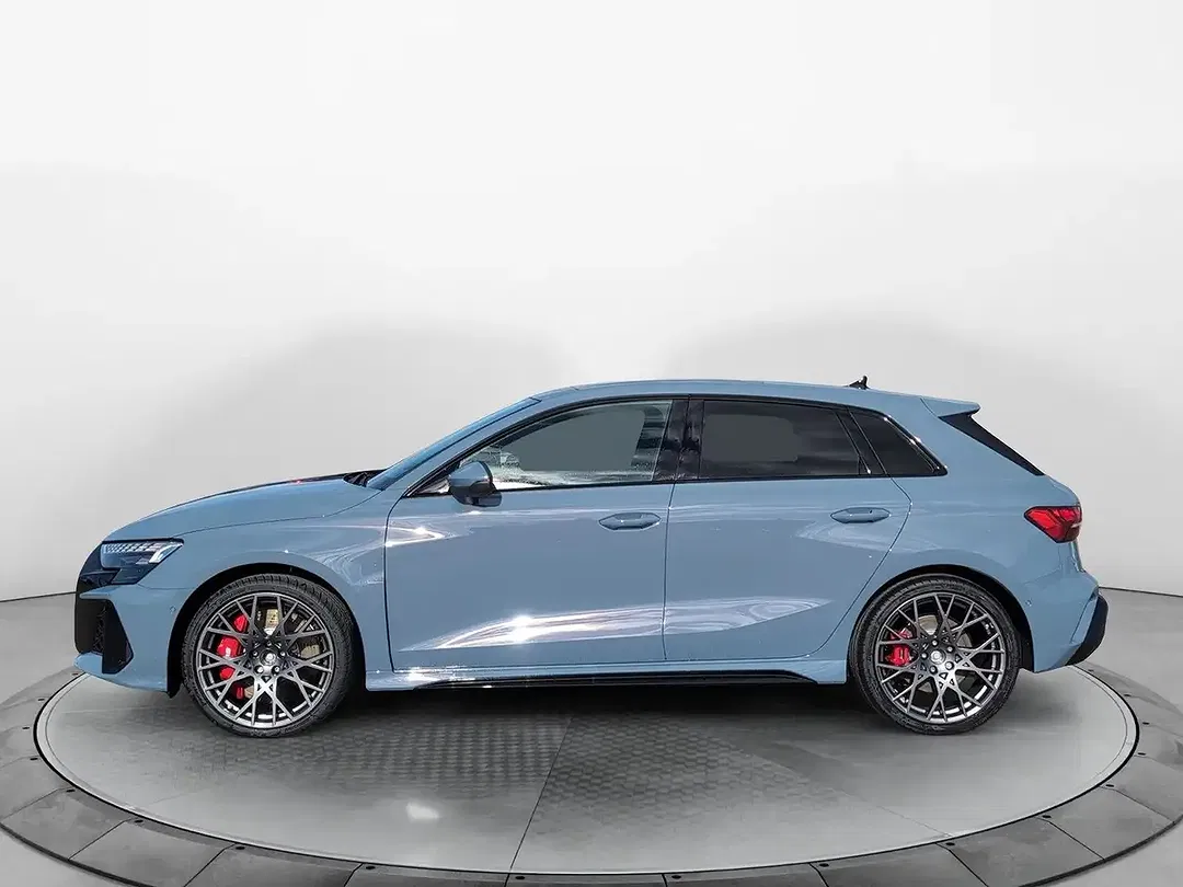 Audi RS3 - Thumbnail 2