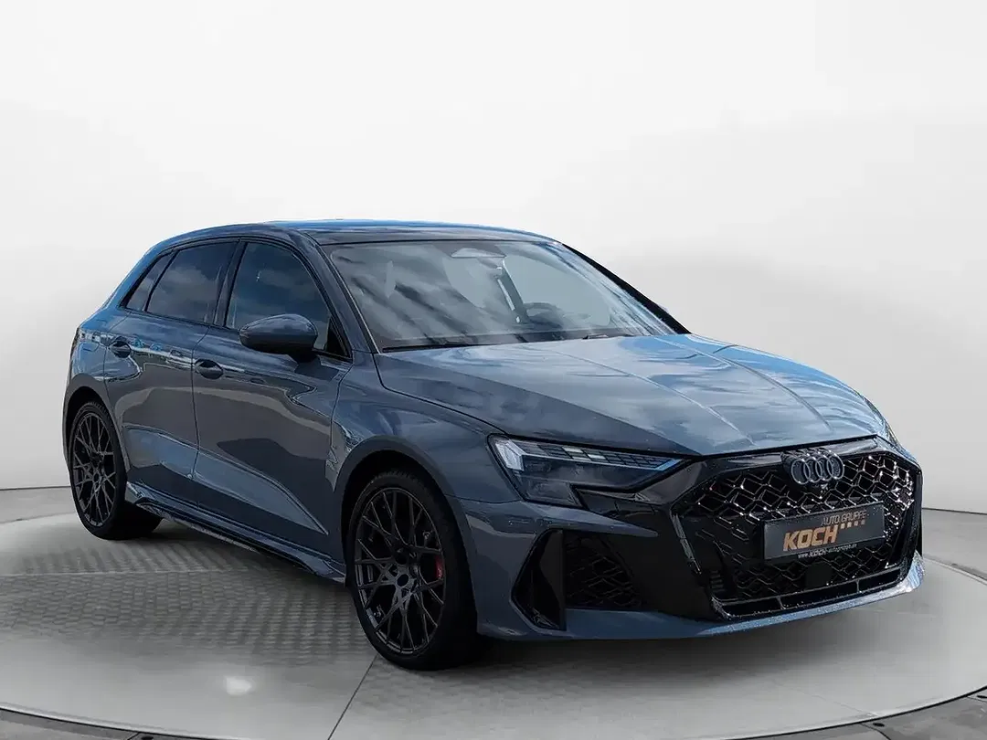 Audi RS3 - Thumbnail 4