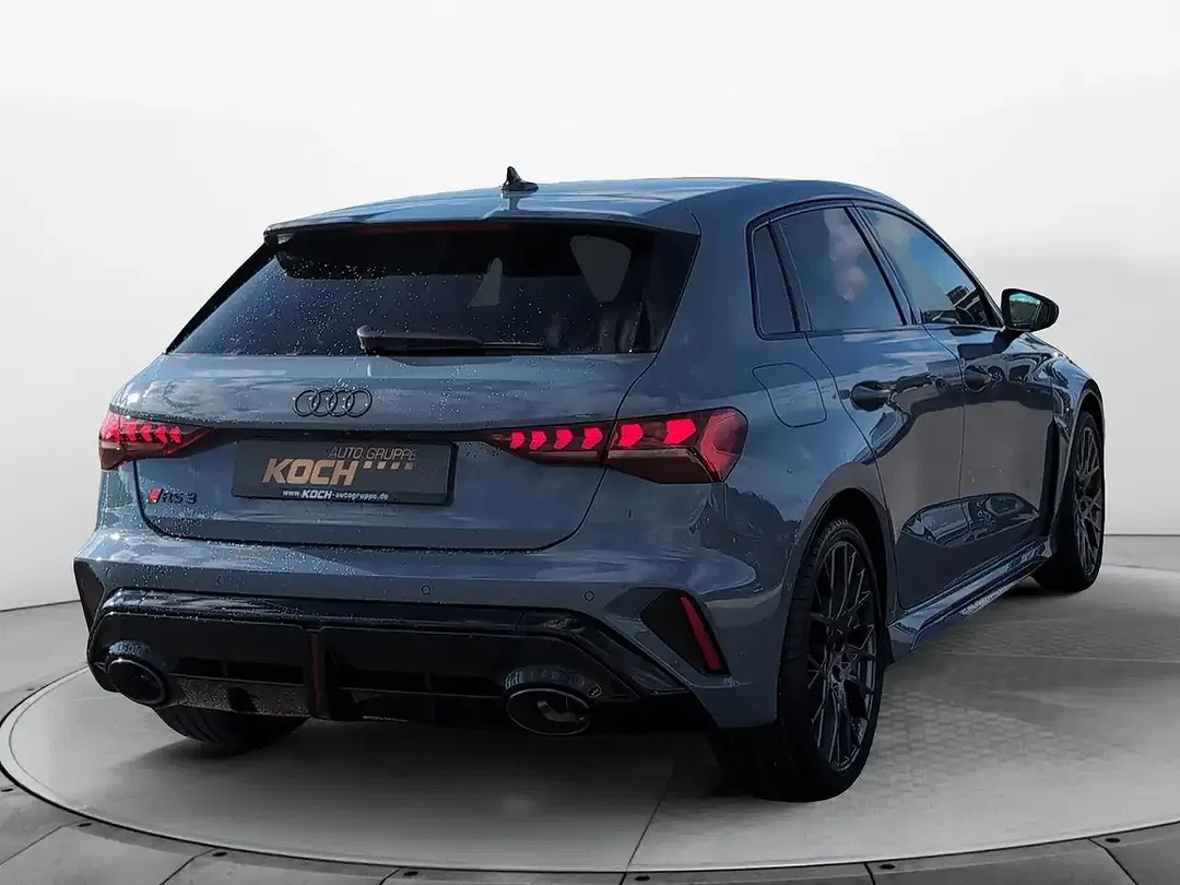 Audi RS3 - Thumbnail 5