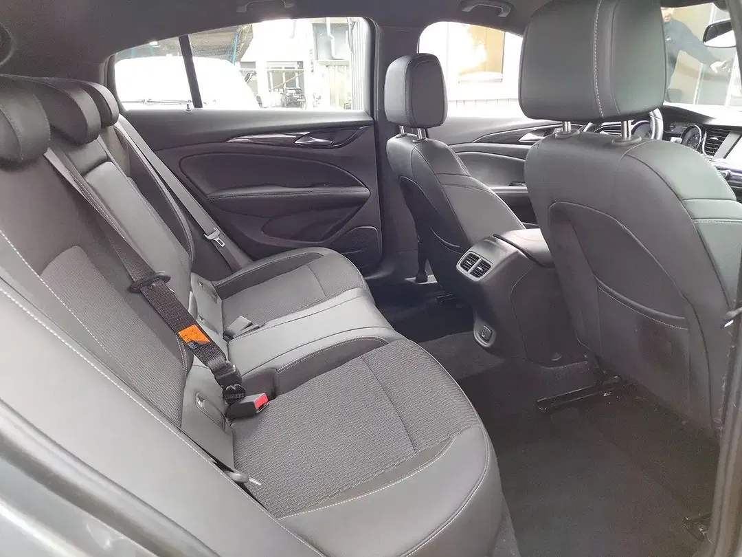 Opel Insignia - Thumbnail 15