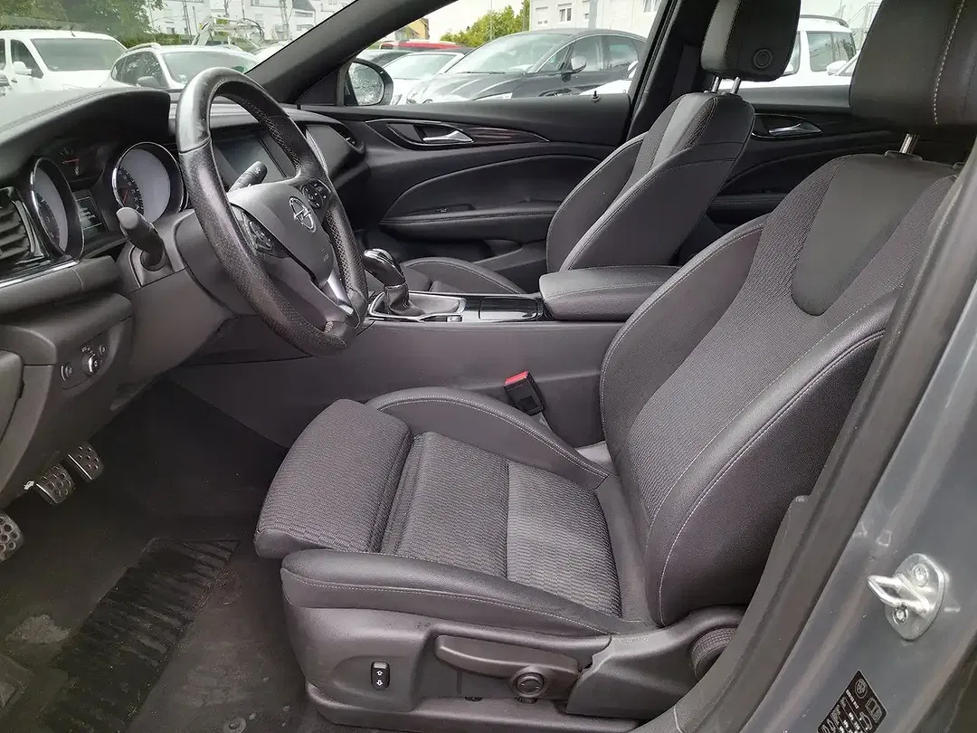 Opel Insignia - Thumbnail 9