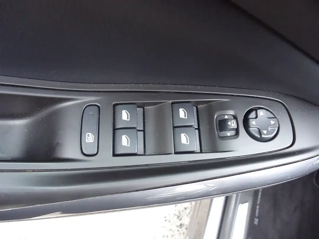 Opel Grandland X - Thumbnail 9