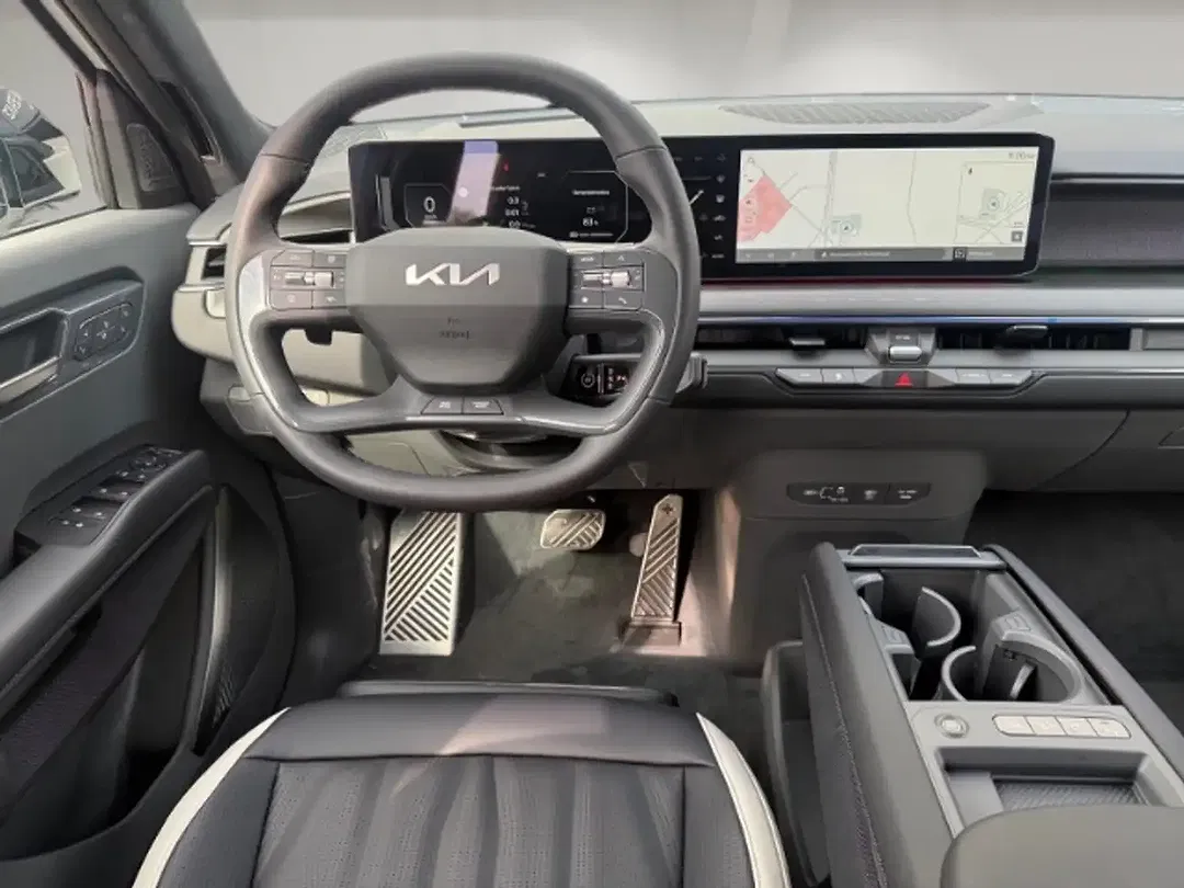 Kia EV9 - Thumbnail 8