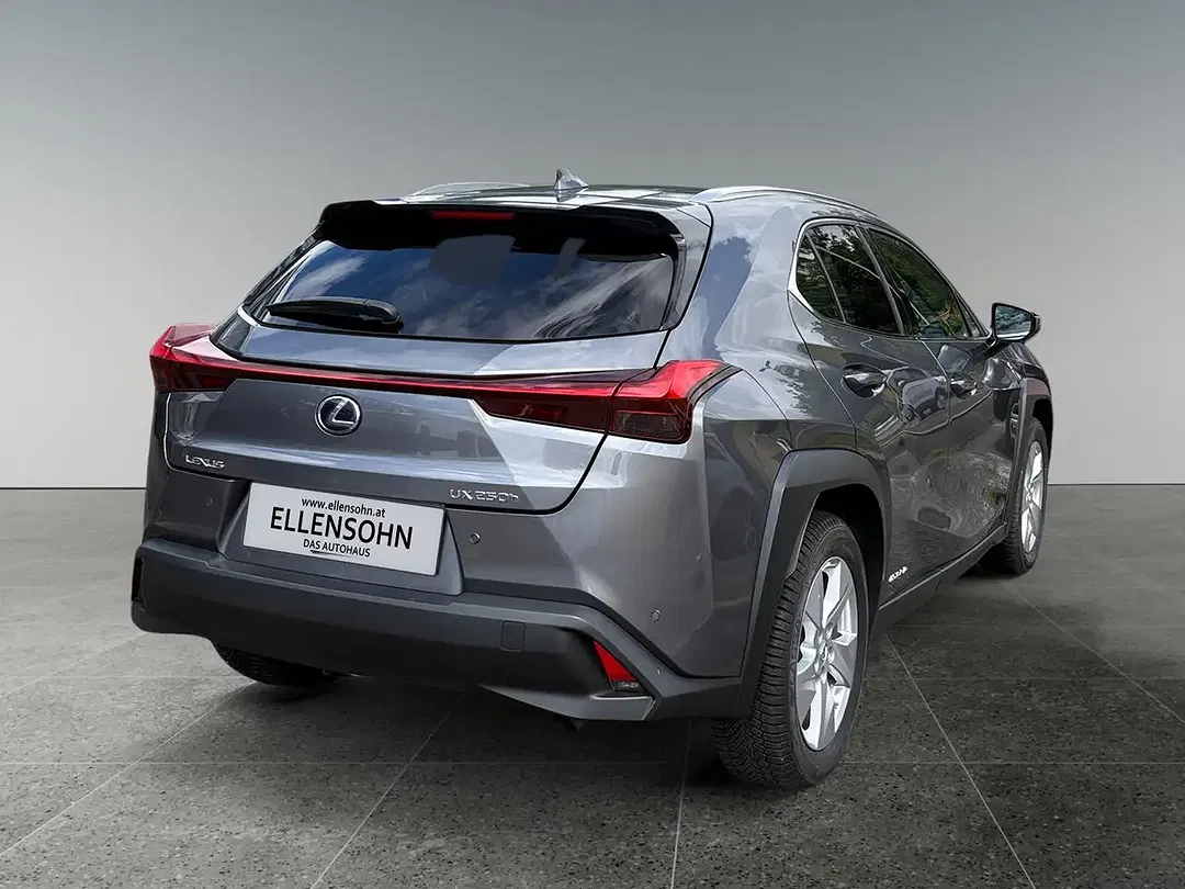 Lexus UX 250h - Thumbnail 5