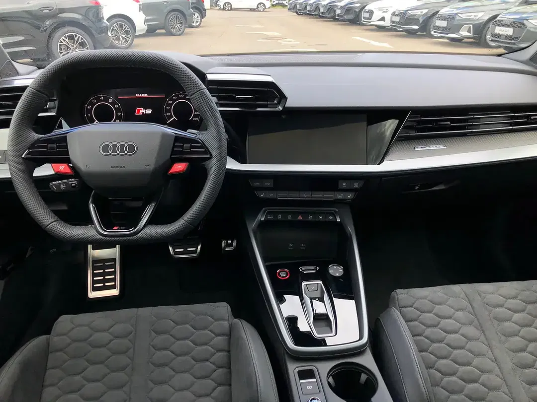 Audi RS3 - Thumbnail 5