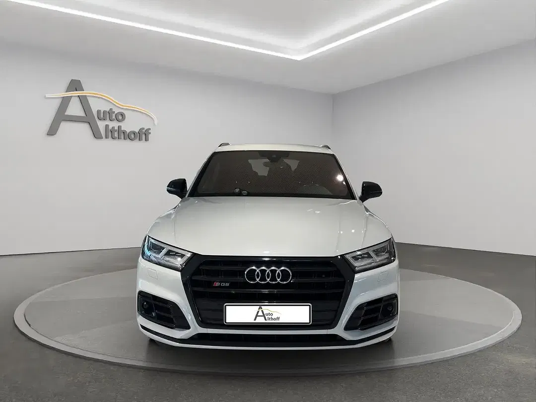 Audi SQ5 - Thumbnail 2