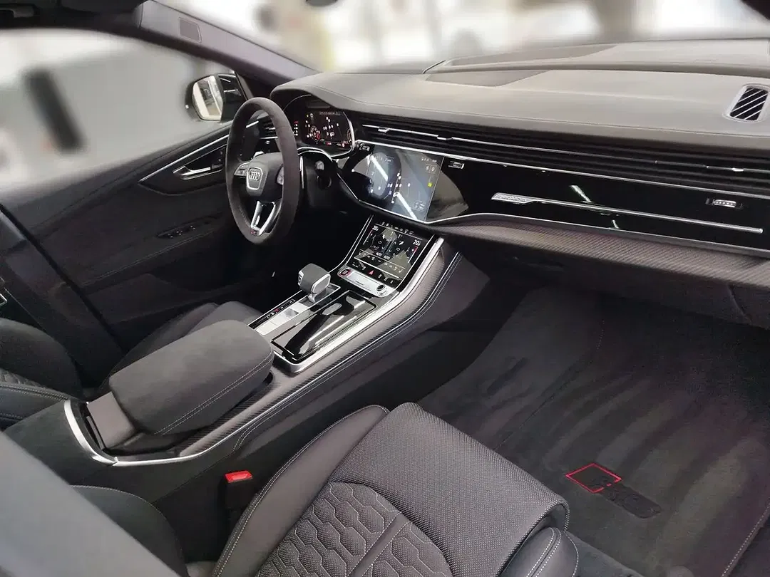 Audi RS Q8 - Thumbnail 12