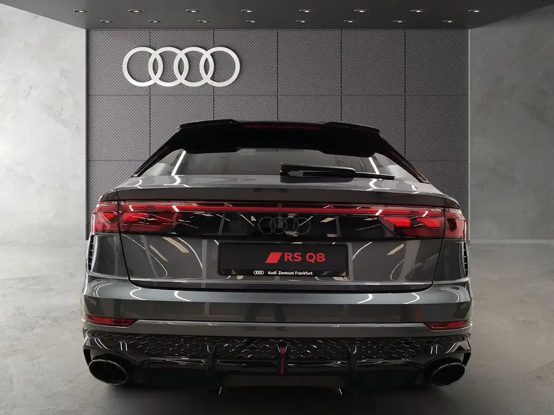Audi RS Q8 - Thumbnail 5