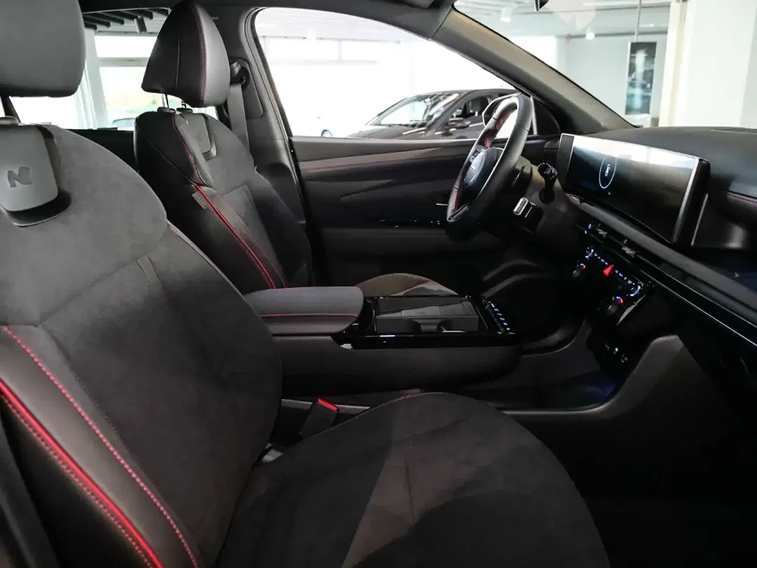 Hyundai TUCSON - Thumbnail 11
